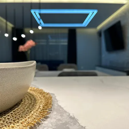 Апартаменти Regatta Park 2br Exclusive Parking Included Пловдив