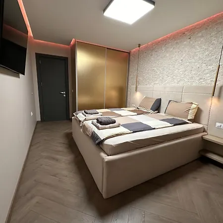 Regatta Park 2br Exclusive Parking Included Апартаменти *