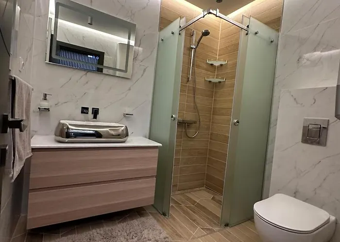 Regatta Park 2br Exclusive Parking Included Apartment