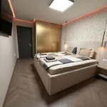 Regatta Park 2br Exclusive Parking Included Апартаменты *