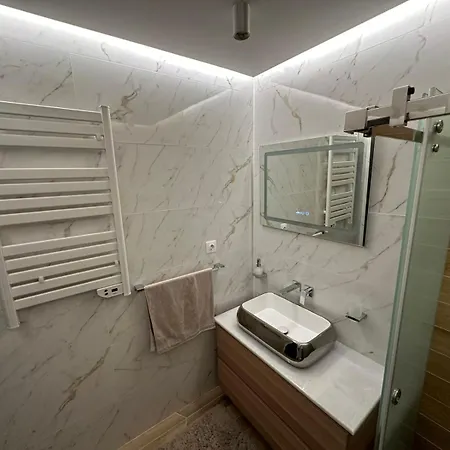 Apartment Regatta Park 2br Exclusive Parking Included *